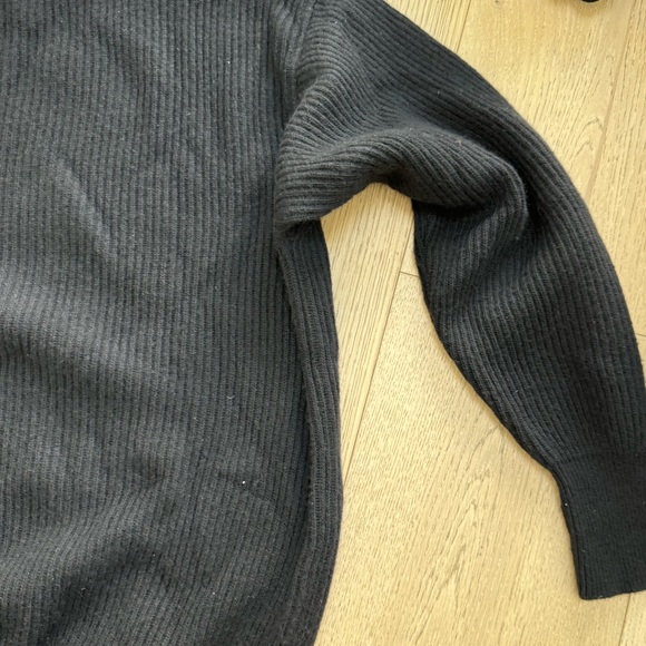 Black Men’s 100% Cashmere Riccardo Piacenza Cashmere Sweater - Picture 4 of 7
